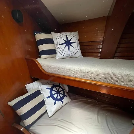 Barco En Tarragona